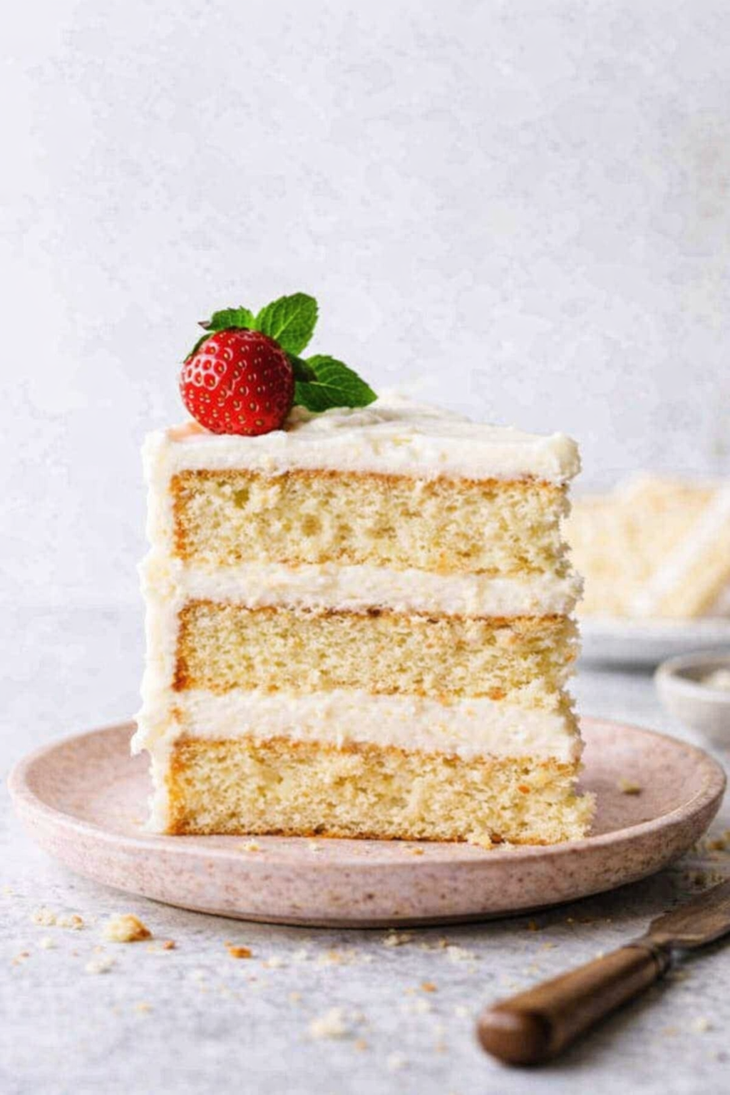 Layer Cake Vanille Traditionnel – Gâteau Moelleux & Élégant